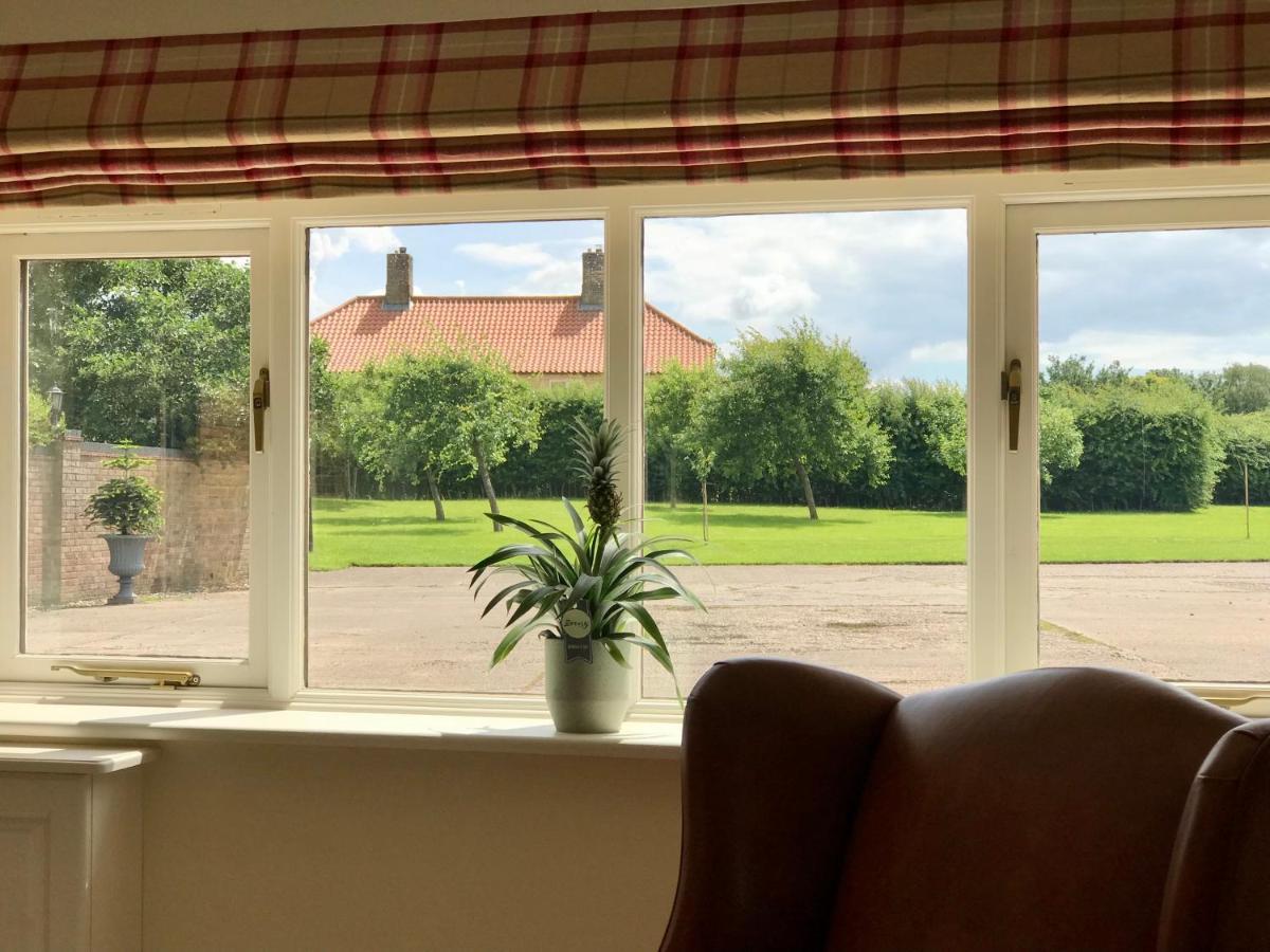 Charming Hen Cottage Countryside Retreat Lincoln Newball Luaran gambar