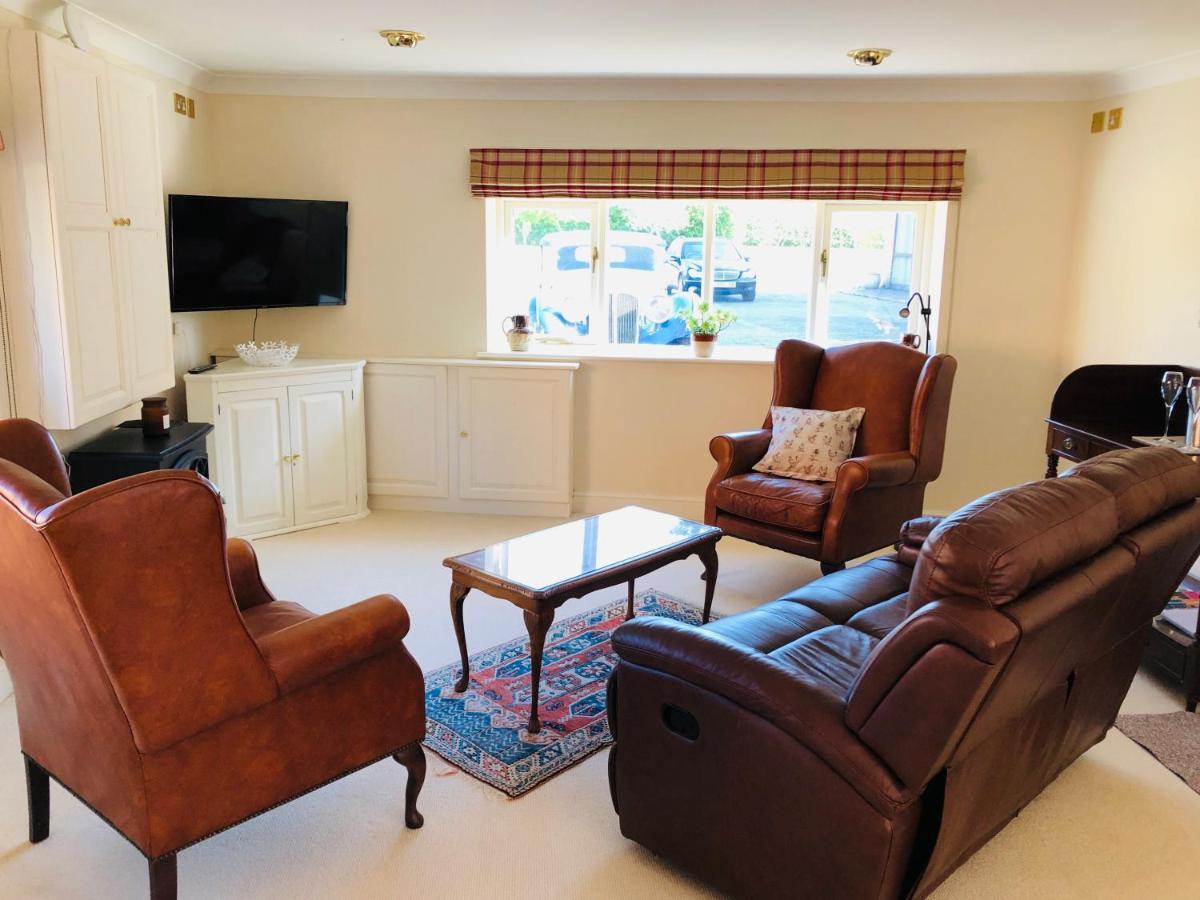 Charming Hen Cottage Countryside Retreat Lincoln Newball Luaran gambar