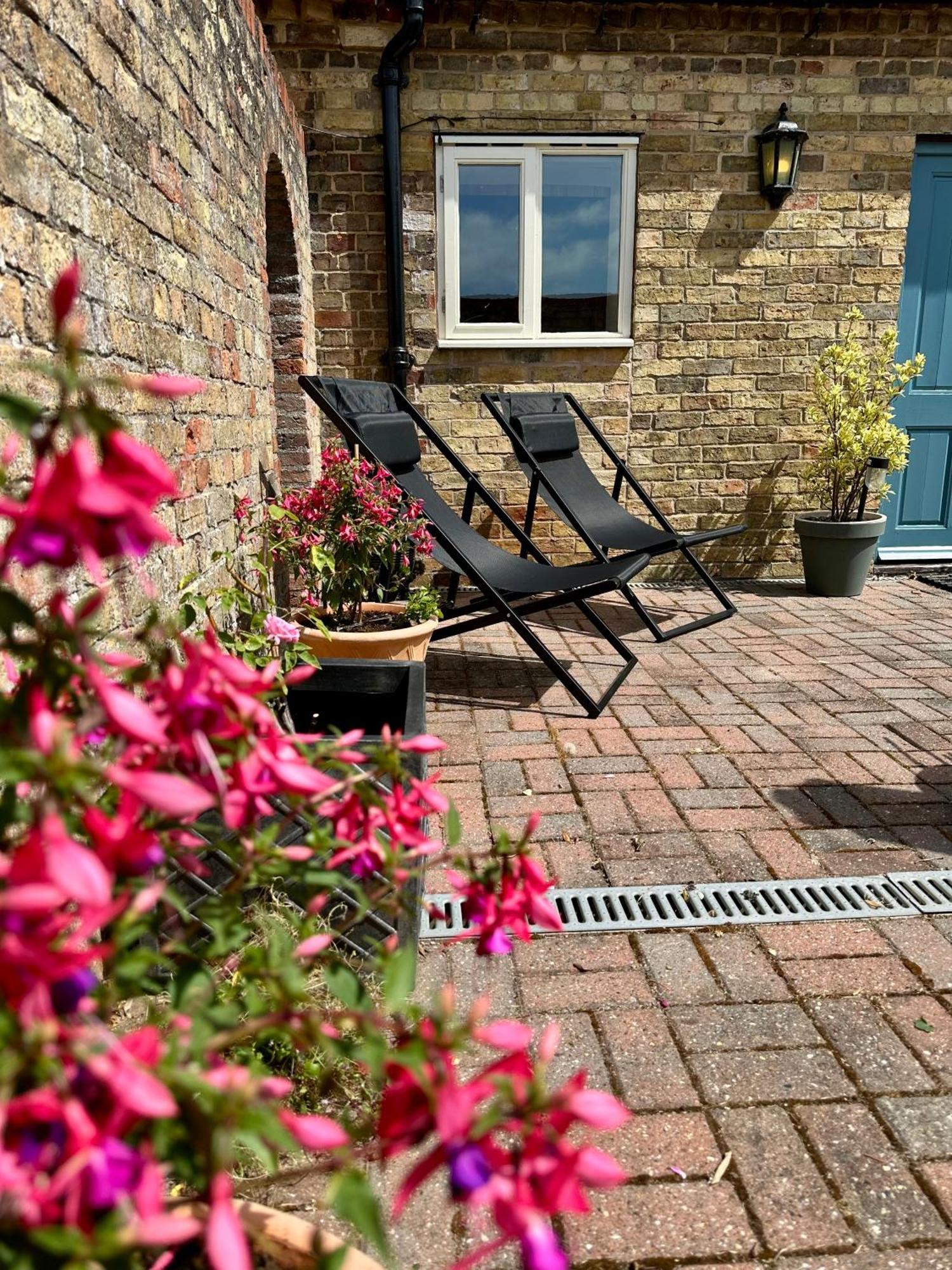 Charming Hen Cottage Countryside Retreat Lincoln Newball Luaran gambar